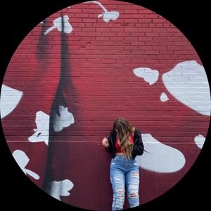 Meet your Posher, Kenzie